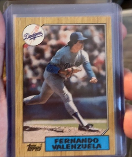 1987 Topps #410 Fernando Valenzuela — front