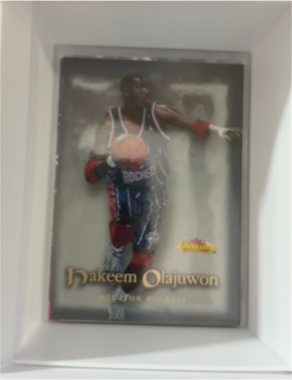 2000-01 Fleer Showcase #75 Hakeem Olajuwon — front