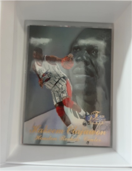 1997-98 Fleer Showcase #28 Hakeem Olajuwon — front
