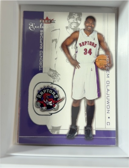 2001-02 Fleer Exclusive #57 Hakeem Olajuwon — front