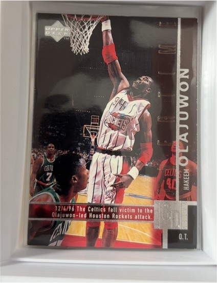 1997-98 Upper Deck #322 Hakeem Olajuwon — front