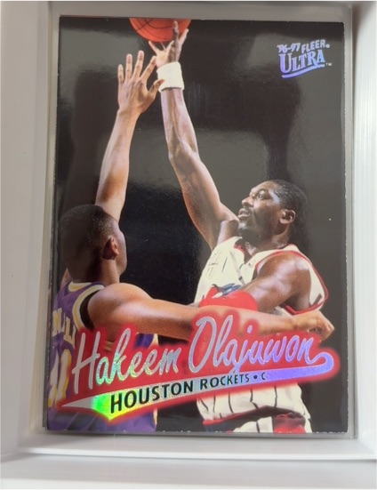 1996-97 Fleer Ultra #42 Hakeem Olajuwon — front