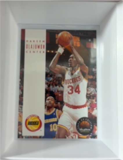1993-94 SkyBox Premium #81 Hakeem Olajuwon — front