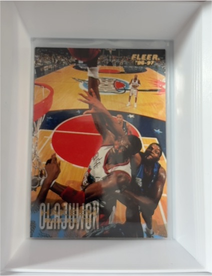 1996-97 Fleer #42 Hakeem Olajuwon — front