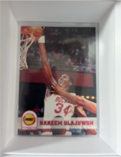 1993-94 Skybox NBA Hoops #81 Hakeem Olajuwon — front