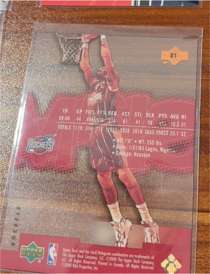 1998-99 Upper Deck #21 Hakeem Olajuwon — front
