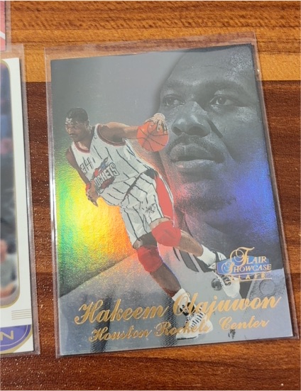 1997-98 Flair Showcase #28 Hakeem Olajuwon — front