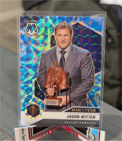 2021 Panini Mosaic #273 Jason Witten Man of the Year — front