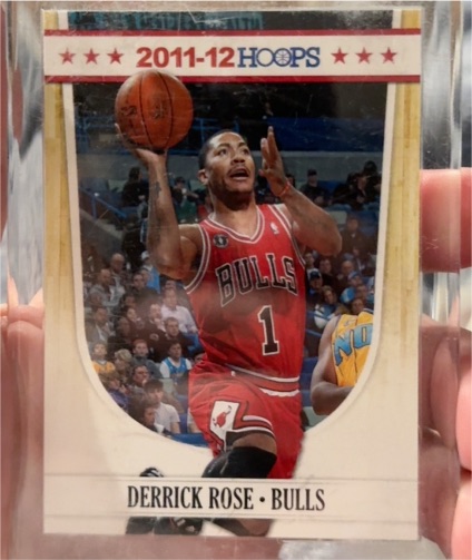 2011-12 Panini NBA Hoops #28 Derrick Rose — front