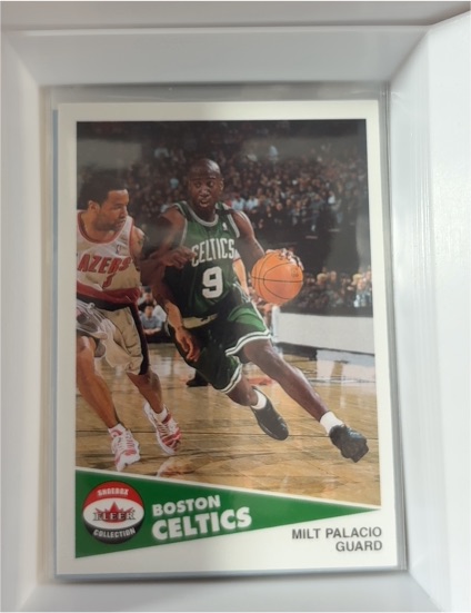 2001-02 Fleer Shoebox #9 Milt Palacio — front