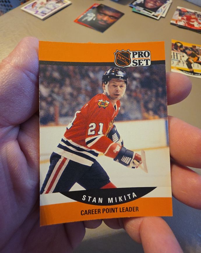 1990 Pro Set #655 Stan Mikita — front