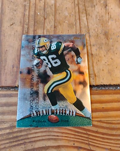 1999 Topps Finest #45 Antonio Freeman — front