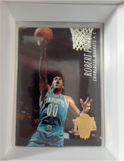 1994-95 Fleer Ultra #24 Robert Parish — front