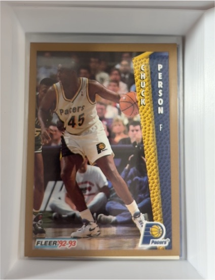 1992-93 Fleer #92 Chuck Person — front