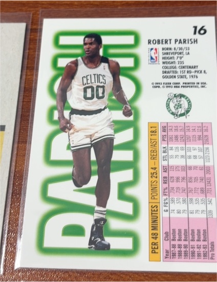 1993 Skybox #16 Robert Parish — front