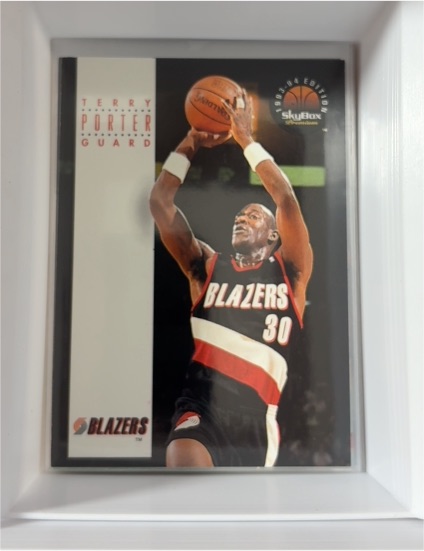 1993-94 SkyBox #153 Terry Porter — front