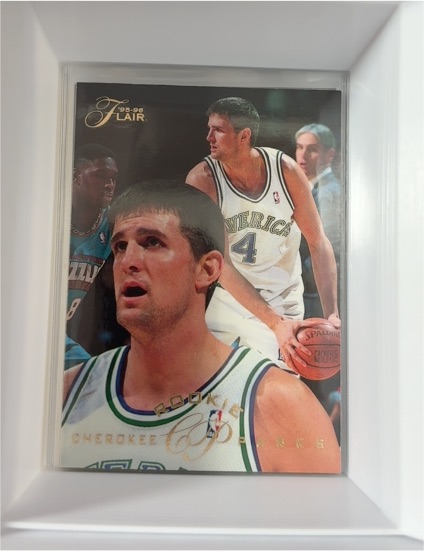 1995-96 Flair #213 Cherokee Parks — front
