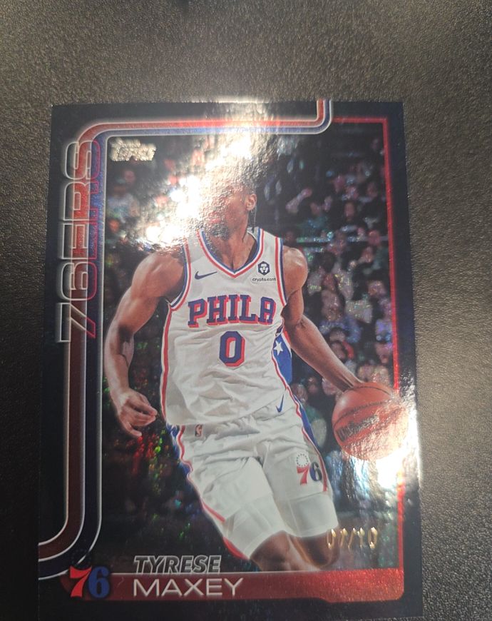 2025-26 Topps #21 Tyrese Maxey — front