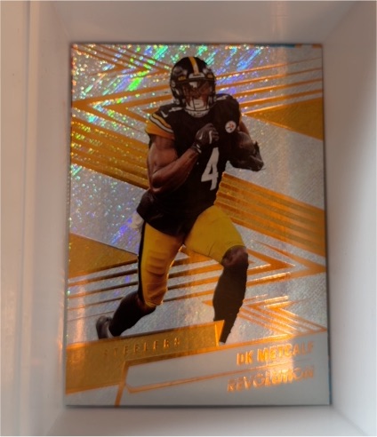 2025 Panini Revolution #17 DK Metcalf — front