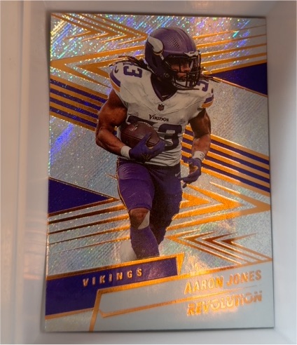 2025 Panini Revolution #89 Aaron Jones — front