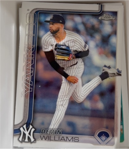 2025 Topps Chrome #153 Devin Williams — front