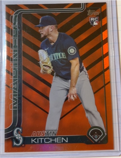 2025 Topps Update #US320 Austin Kitchen — front