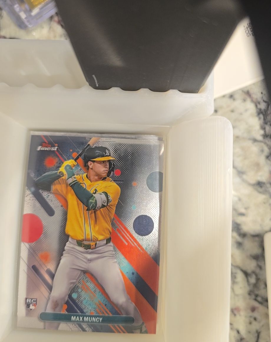 2025 Topps Finest #93 Max Muncy — front