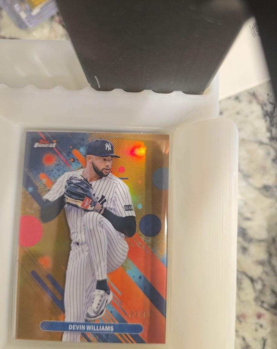 2025 Topps Finest #71 Devin Williams — front