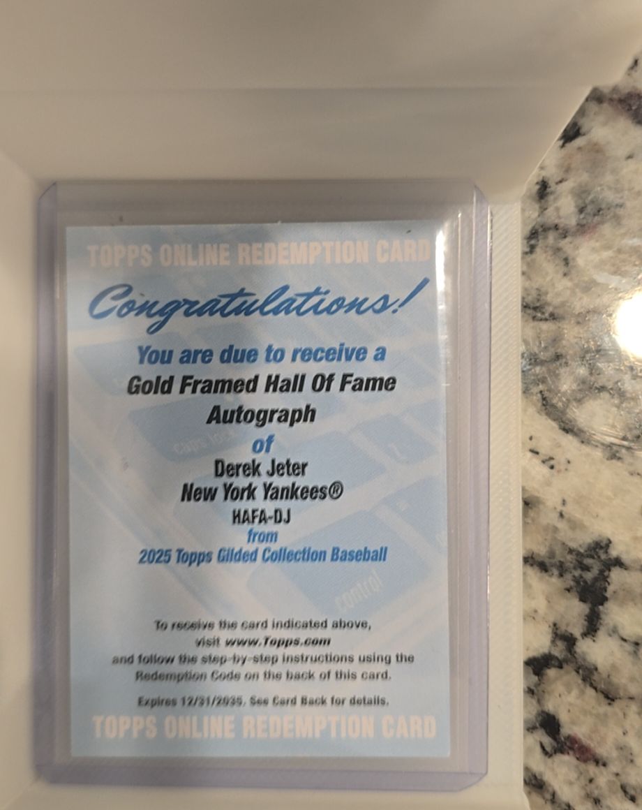 2025 Topps Gilded Collection Gold Framed Hall Of Fame Autograph Derek Jeter — front