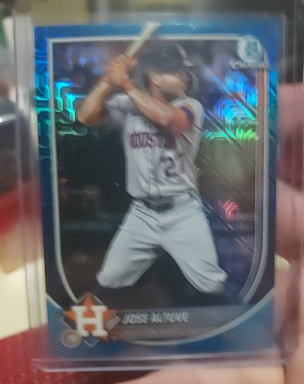 2025 Bowman #63 Jose Altuve Chrome Mojo Refractor — front