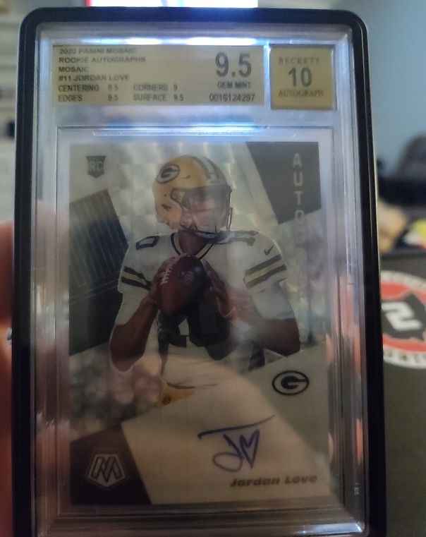 2020 Panini Mosaic #RA-11 Jordan Love Rookie Autographs — front