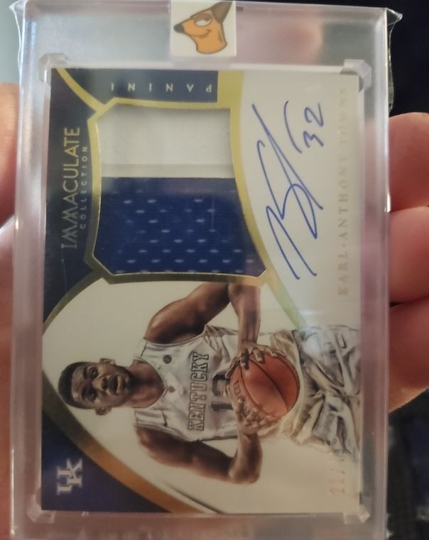 2015-16 Panini Immaculate Collection #101 Karl-Anthony Towns Patch Auto — front