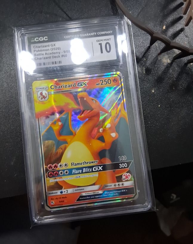 Pokémon (2020) Battle Academy Charizard GX #60 — front