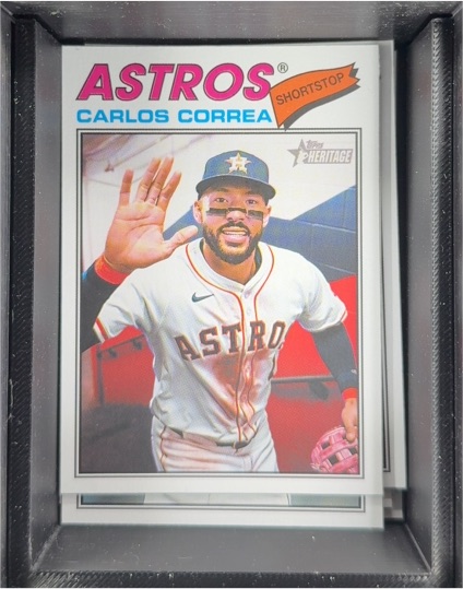 2026 Topps Heritage #154 Carlos Correa — front