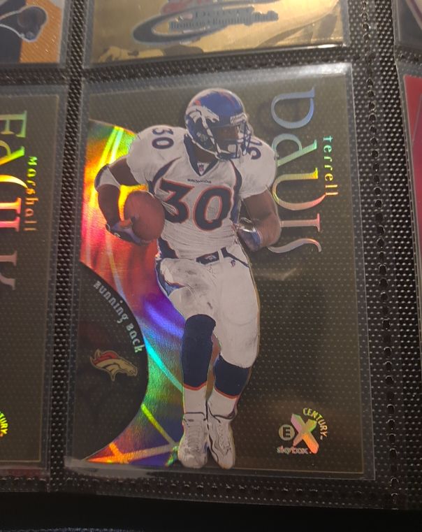 1999 Skybox E-X Century #29 Terrell Davis — front