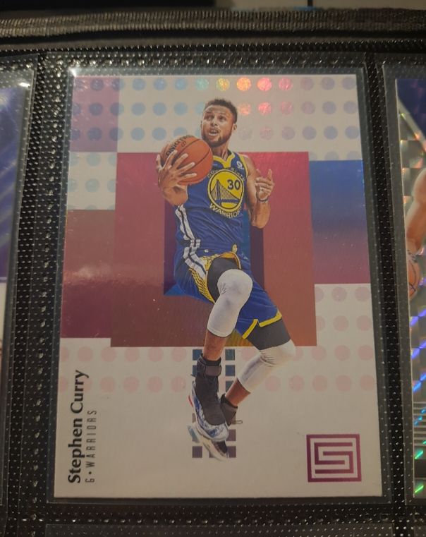 2017-18 Panini Status #83 Stephen Curry — front