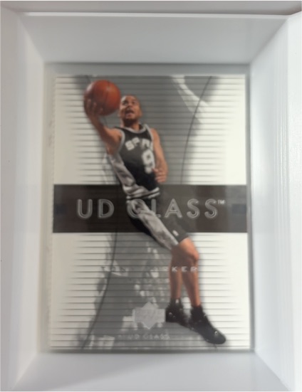 2003-04 UD Glass #52 Tony Parker — front