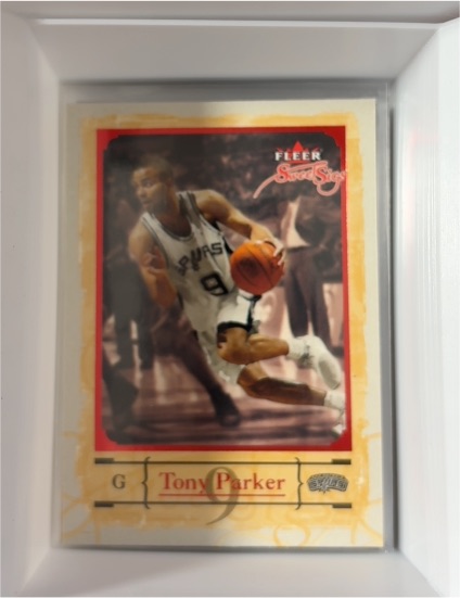 2004-05 Fleer Sweet Sigs #33 Tony Parker — front