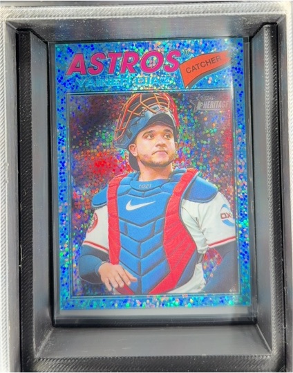 2026 Topps Heritage Chrome #219 Yainer Diaz — front
