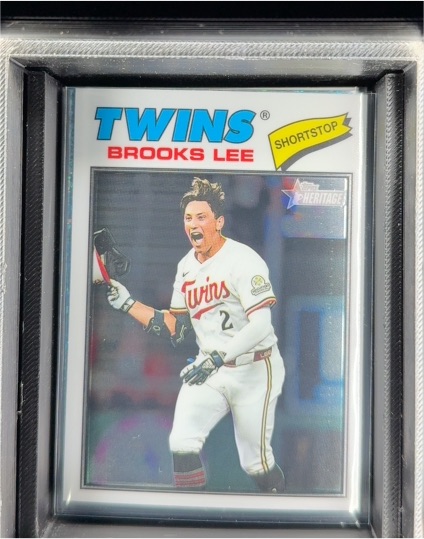 2026 Topps Heritage Chrome #60 Brooks Lee — front