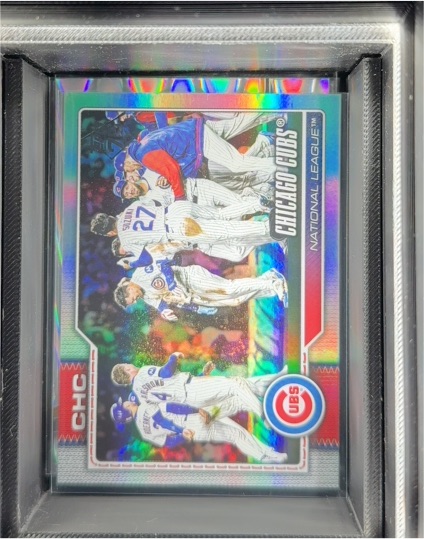 2026 Topps Series 1 #320 Chicago Cubs Team Card — front