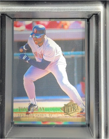 1992 Fleer Ultra #277 Tony Gwynn — front