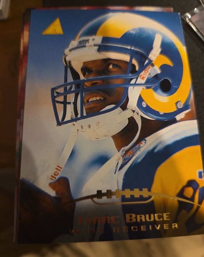 1995 Pinnacle #79 Isaac Bruce — front