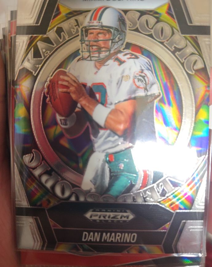 2025 Panini Prizm Black #1 Dan Marino — front