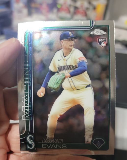 2025 Topps Chrome Update #USC194 Logan Evans — front