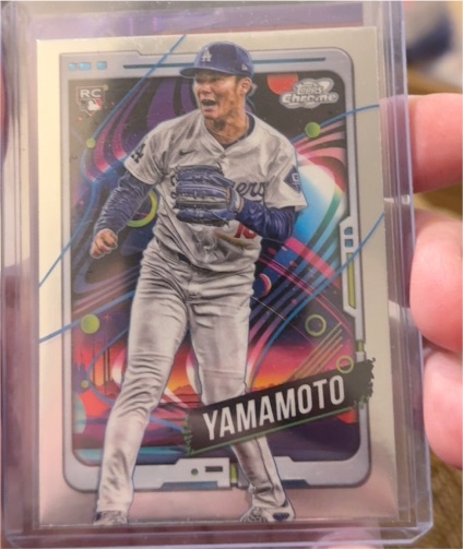 2024 Topps Cosmic Chrome #125 Yoshinobu Yamamoto — front