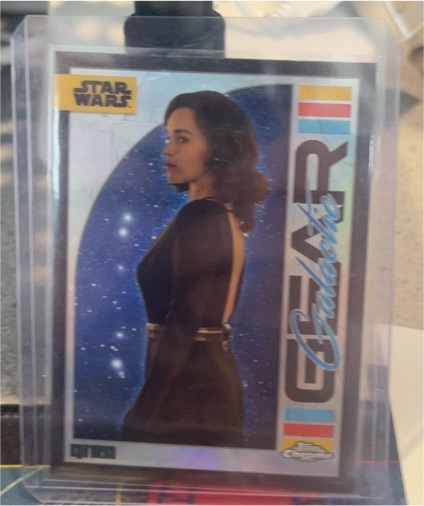 2024 Topps Chrome Star Wars Galactic Gear #GG-13 Qi'ra — front
