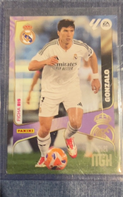2024 Panini Megacracks #40 Gonzalo — front