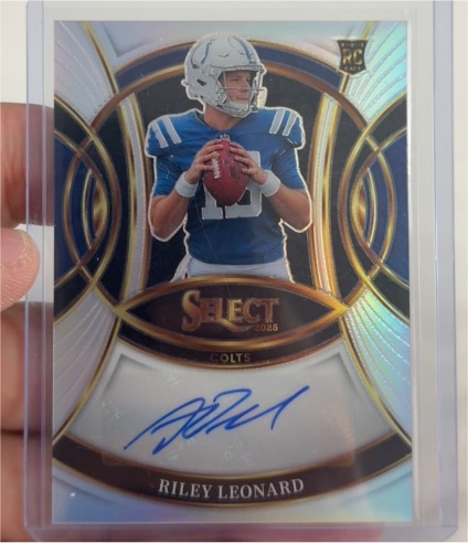 2025 Panini Select #RSI-RLD Riley Leonard Rookie Signatures Silver Prizm Auto — front