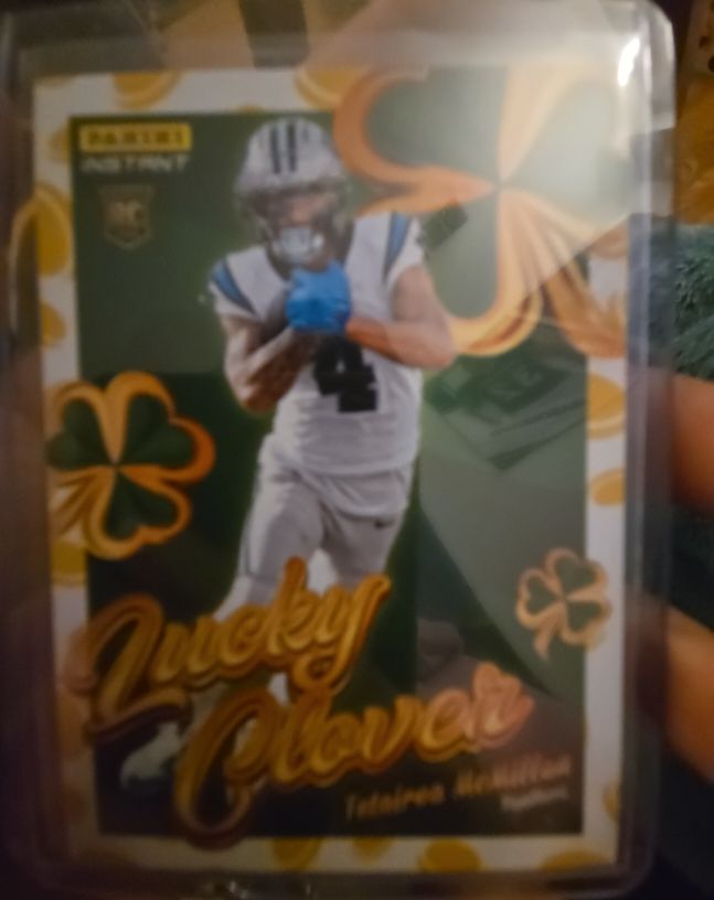 2025 Panini Instant Lucky Clover #17 Tetairoa McMillan — front